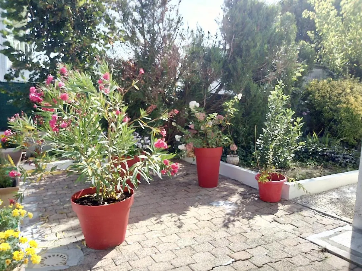 Les Roses De Rita Διαμέρισμα Boisset-lès-Montrond